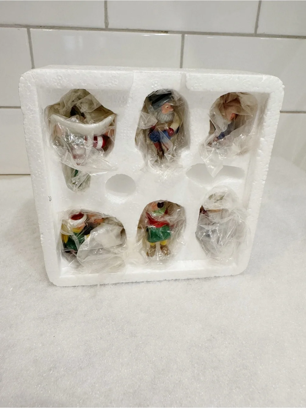 ❤️🎄❤️ Dept 56 | Elves Have A Seat & 2 Candy Cane Benches ❤️🎄❤️